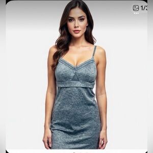 Lululemon strappy Gray Tank. built in bra. Size Small S